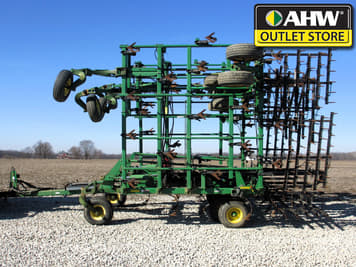 Main image John Deere 2210